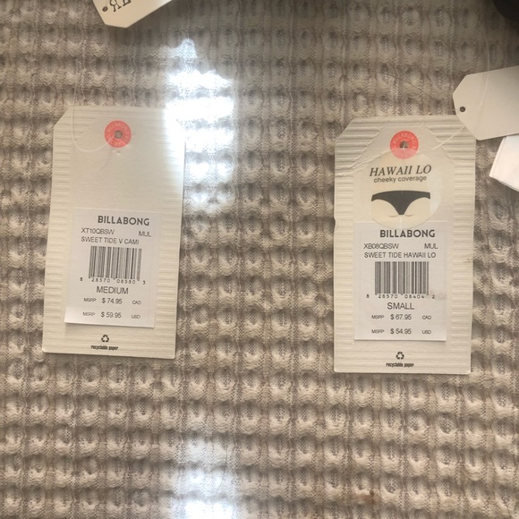 Billabong reversible bikini! - Picture 3 of 3